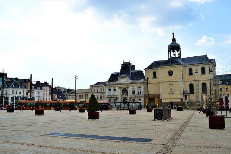 Studio Cocon Ultra Centre Le Mans Exterior photo